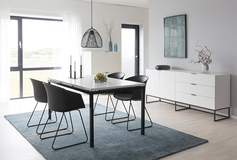 Eethoek Osaka eettafel met 4 stoelen